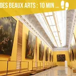De Charme 4 Pers Stationnement Gratuit דירה