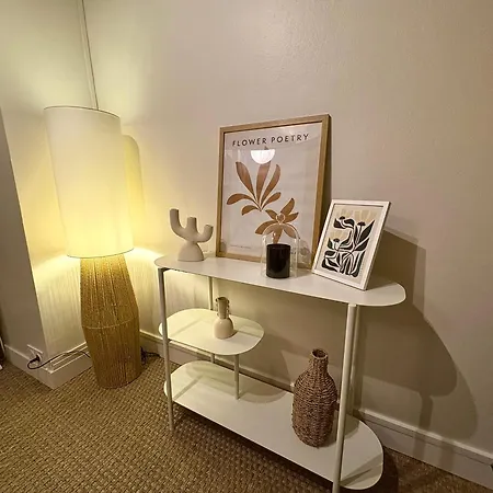 De Charme 4 Pers Stationnement Gratuit Appartamento